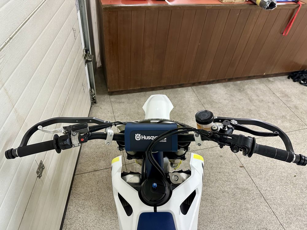 Husqvarna FS 450 Supermoto