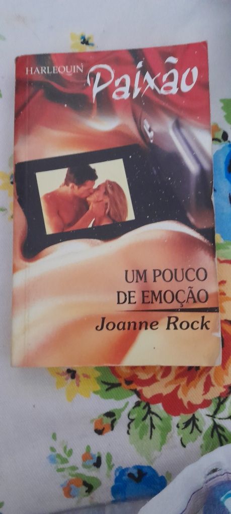 Vários livros romance