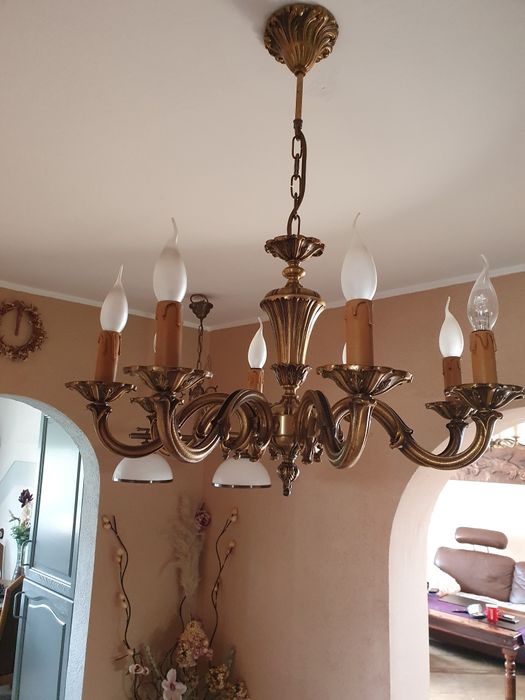 Lampy masywne do salonu i jadalni