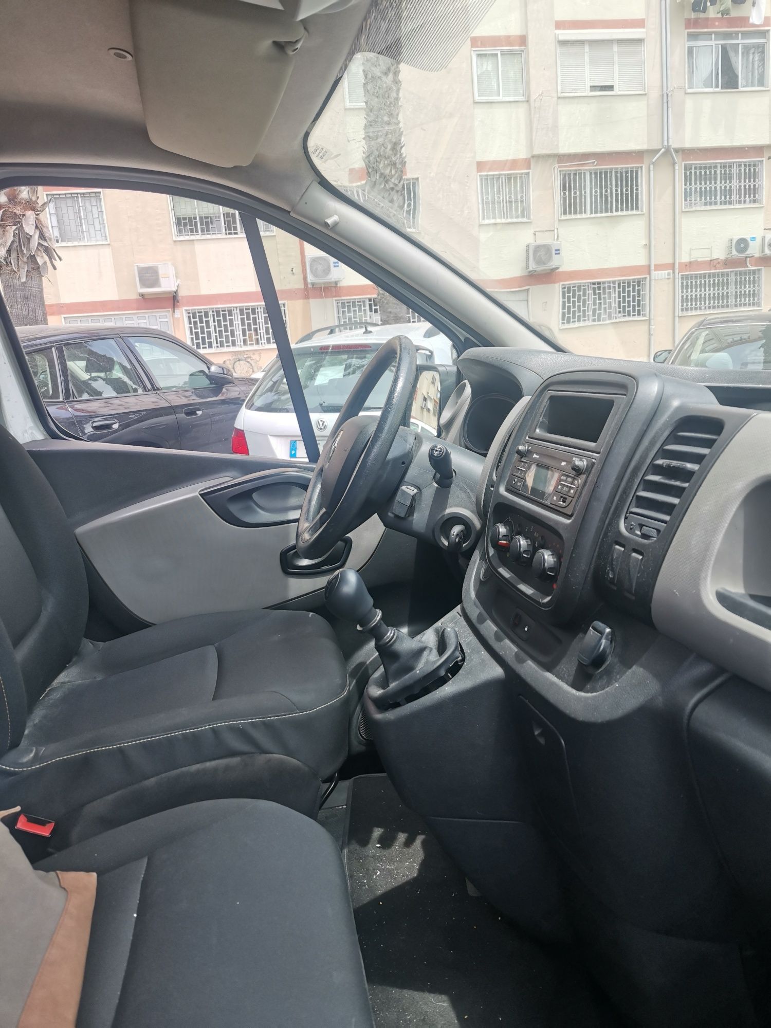 Venda de carrinha Renault trafic 1600 de 3 lugares
