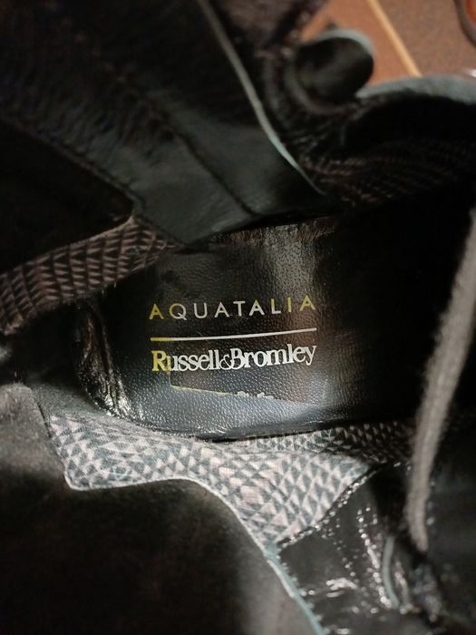 Чорні замшеві жіночі ботинки,черевики  відомого бренду 39розміру