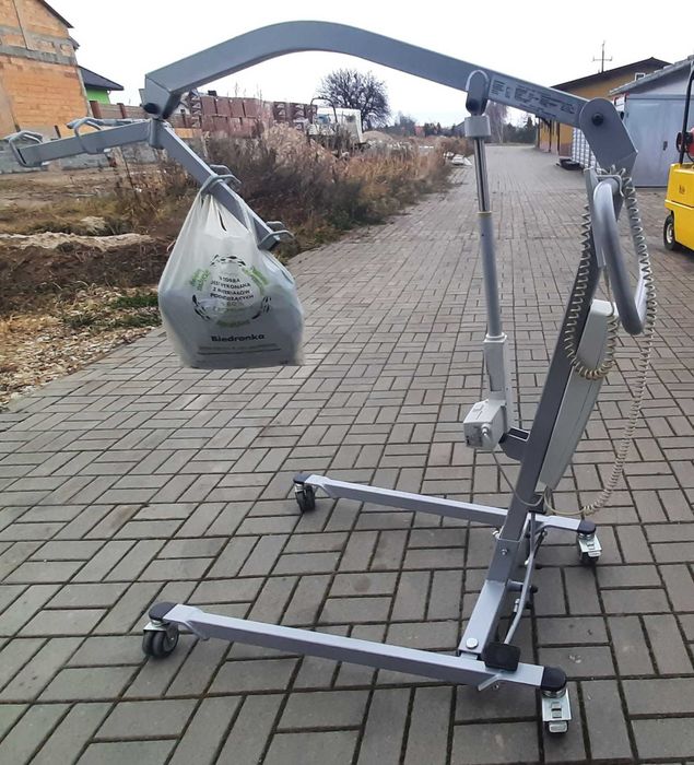 Podnośnik transportowy pacjenta - medyczny  duży wybór sprawne
