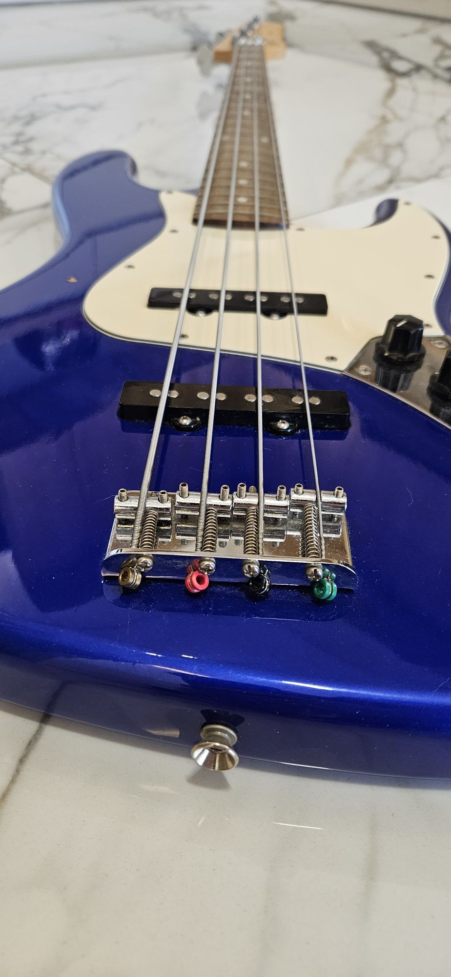 Бас-гітара Squier by Fender Affinity Series Jazz Bass