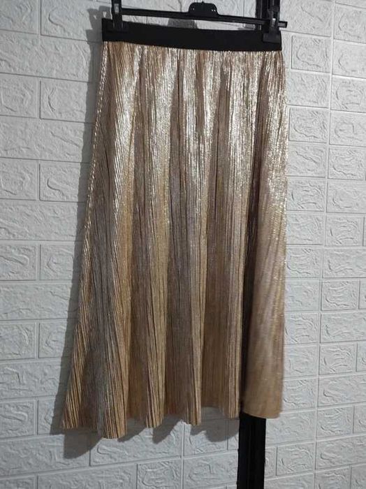 Spódniczka na gumce dwustronna rozmiar m nowa cena 25 zł