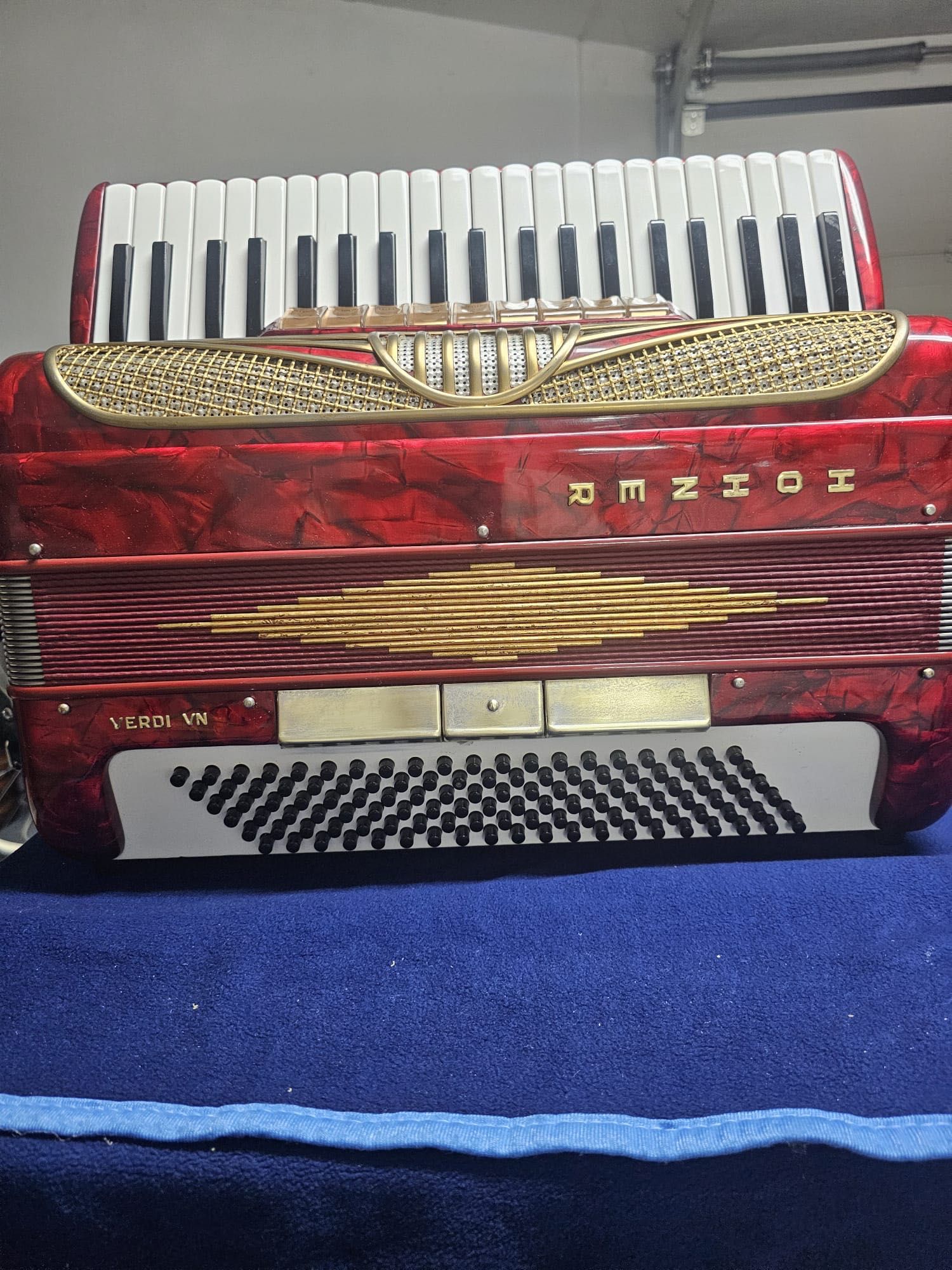 acordeon honer 4voz 120 baixos impecável