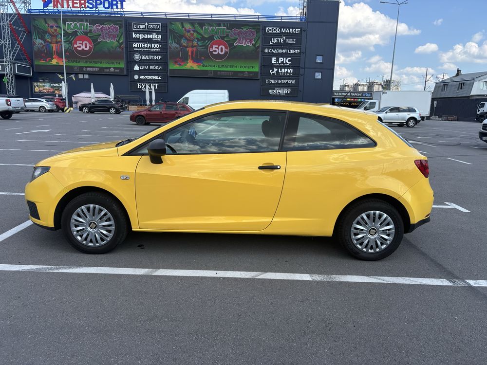 Seat Ibiza 2011 1.4 Бензин