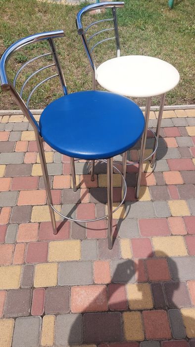 Продам стільці барні,  високі