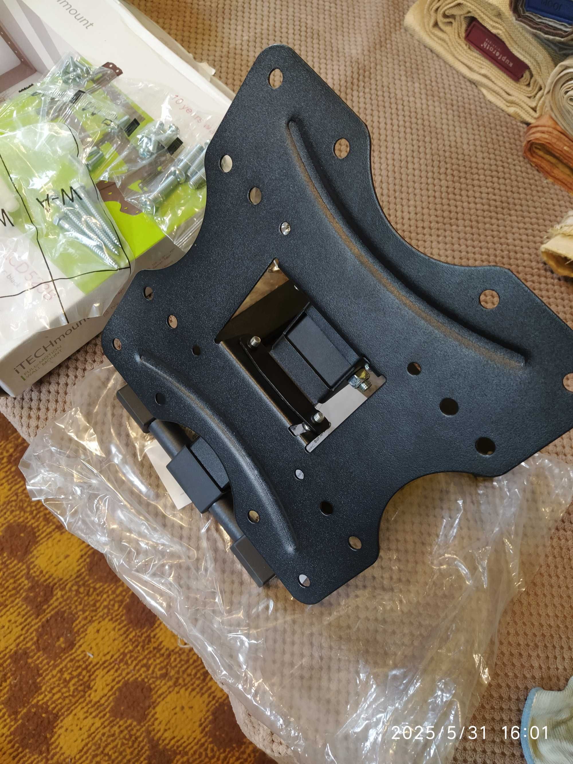 Кронштейн настінний iTech LCD523B