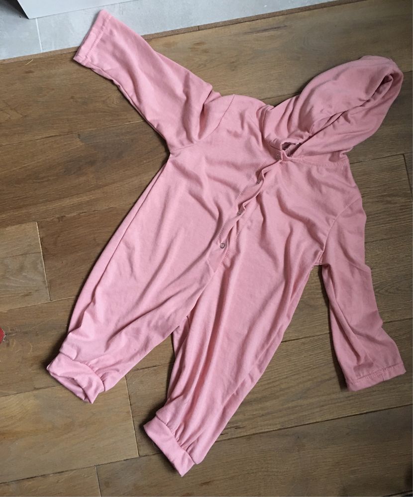 Piżama dinozaur 80 piżamka dinozaury pudrowy róż różowa pajacyk