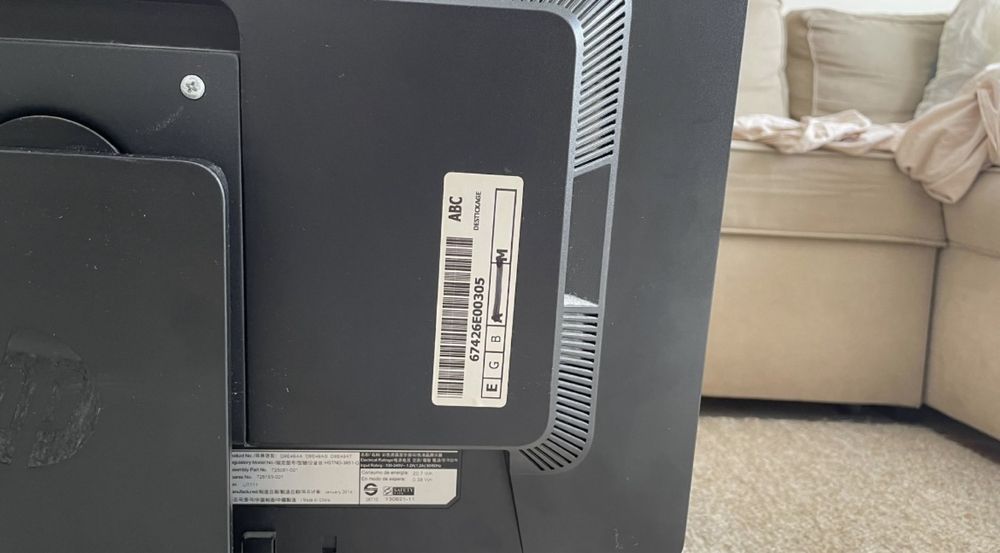 HP EliteDisplay E221C