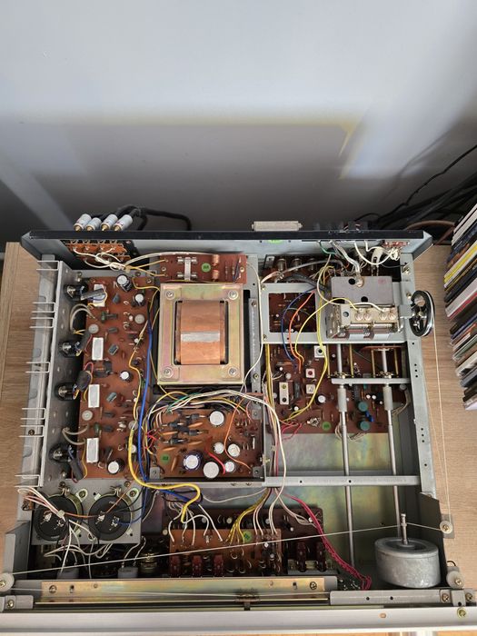 amplituner Akai AA-1030