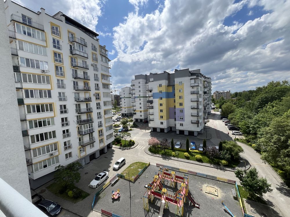 Продається 2к кв. 67.3 м².Сирець.Національної Гвардії.Центр.Парк.Озеро
