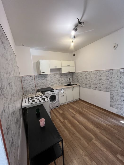 Mieszkanie 2-pokojowe 39,5m2- monitoring, domofon, rolety zewnętrzne