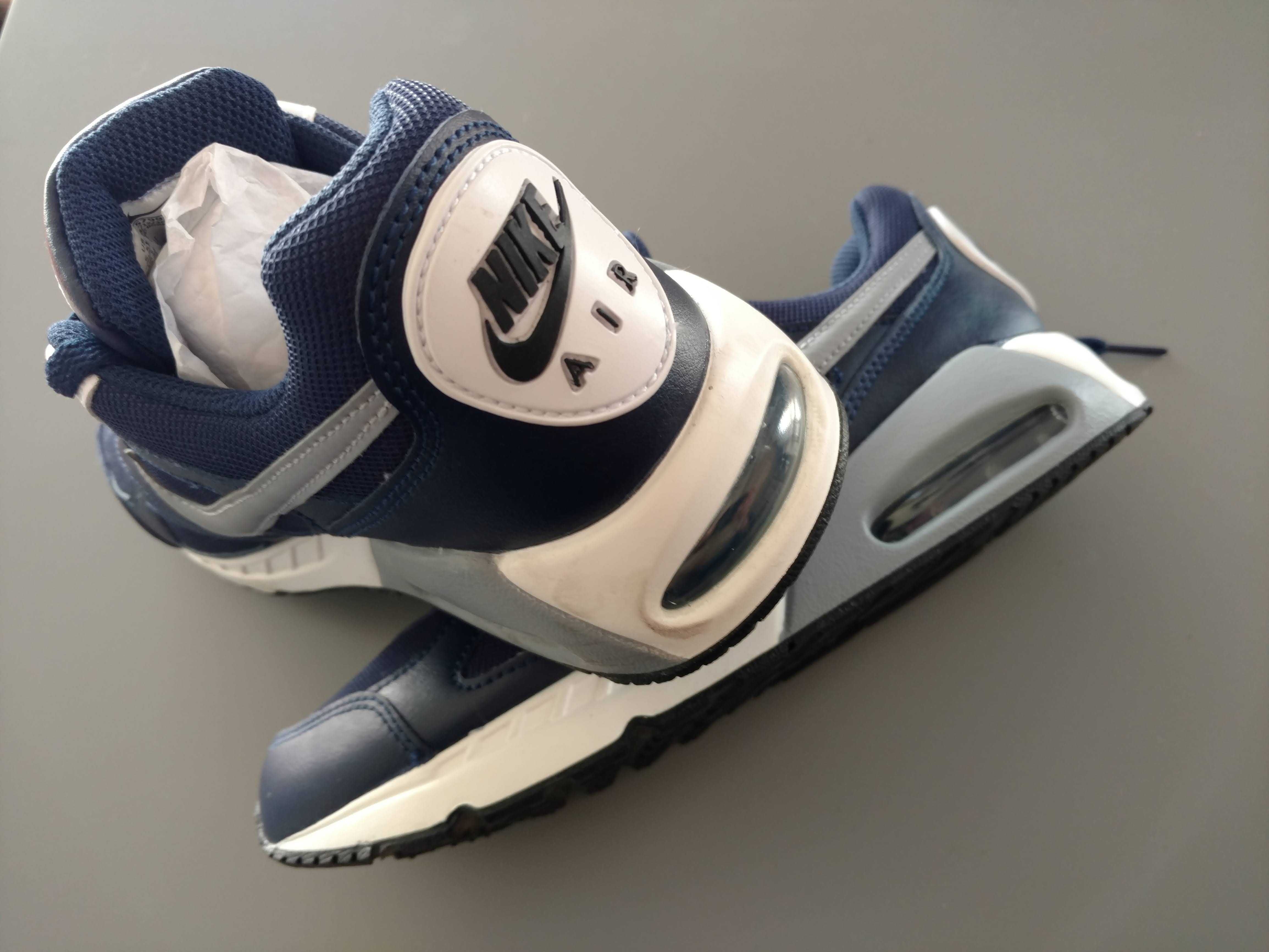 Buty Nike Air Max IVO Unisex wkładka 24 cm