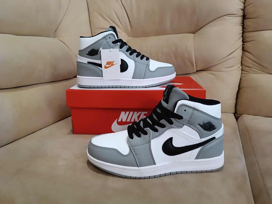 Зимові кросівки Nike Air Jordan Retro1