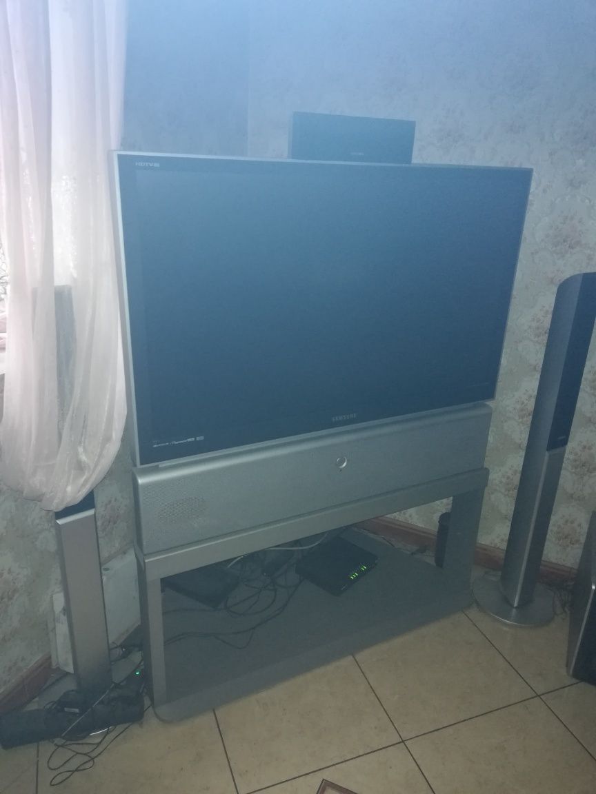 Tv, Samsung plus głośniki