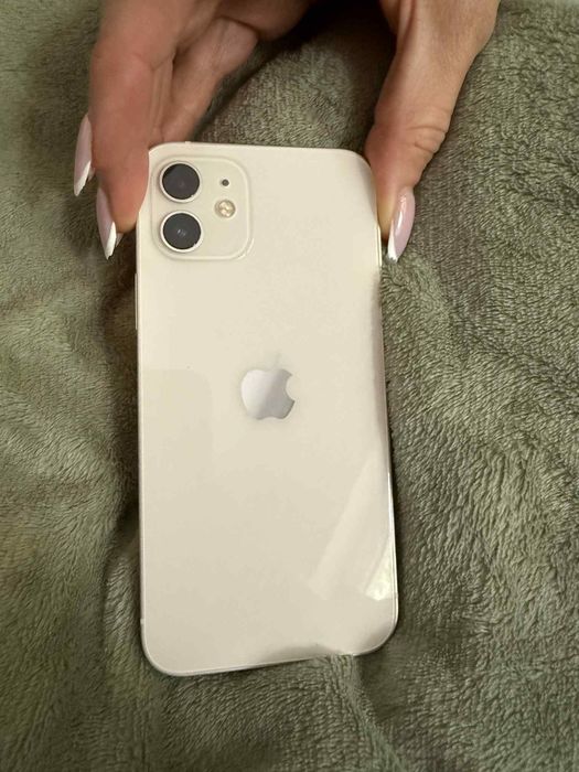 iPhone 12 64 GB kolor biały