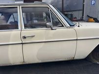 drzwi przód przednie prawe mercedes w115 w114
