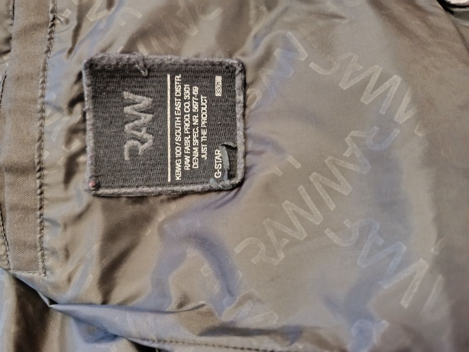 Продам пуховик куртка верхняя одежда зимняя ветровка