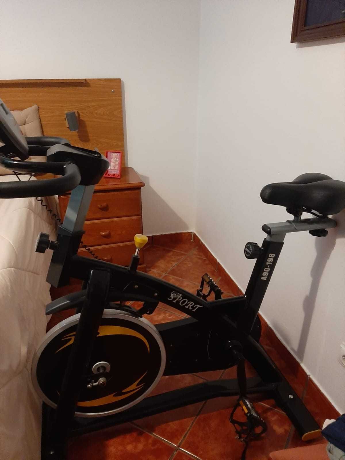 Bicicleta  estática   A90-198