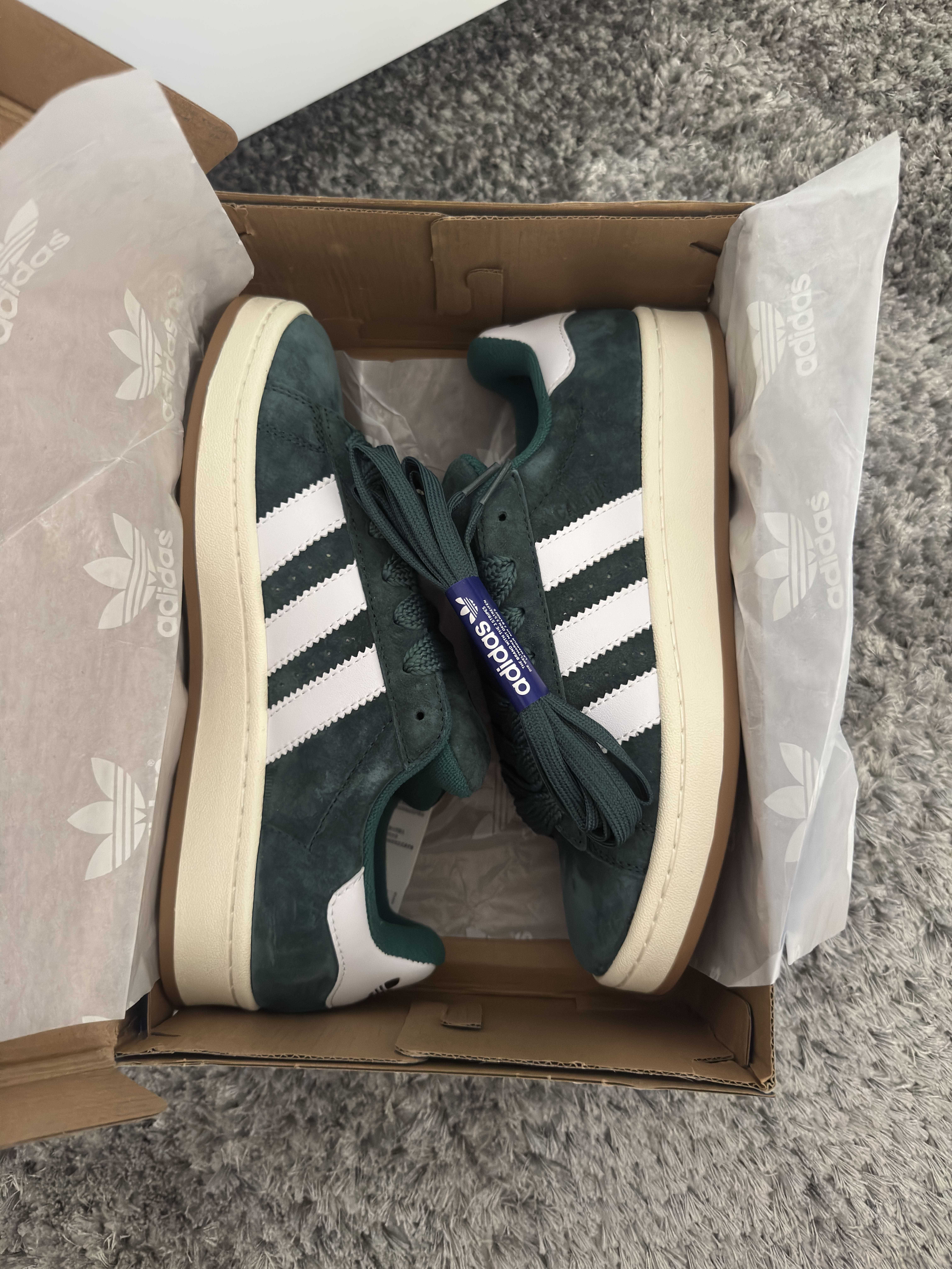 Ténis Adidas Campus verdes (42)