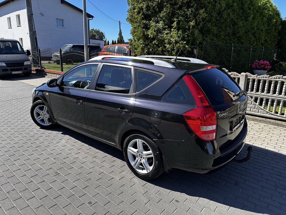 Alufelgi,klimatyzacja,6 biegów