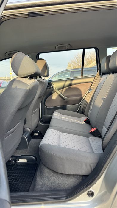 Skoda Octavia Tour Шкода Октавіа Тур 2004-05 р 1,6 MPI бенз 5МКПП