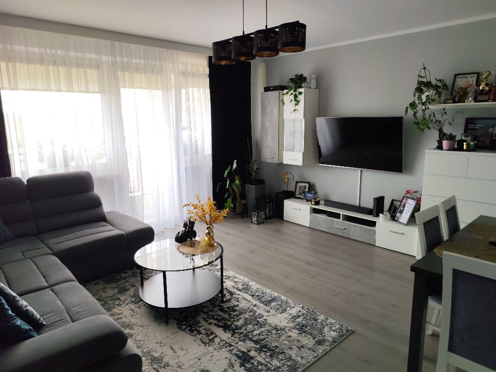 NOWA CENA! 3 pok. po remoncie + loggia - 63 m² na Kasztelance FORDON