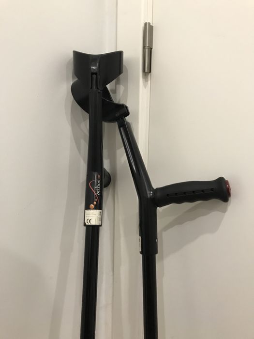 Canadianas muletas Adulto