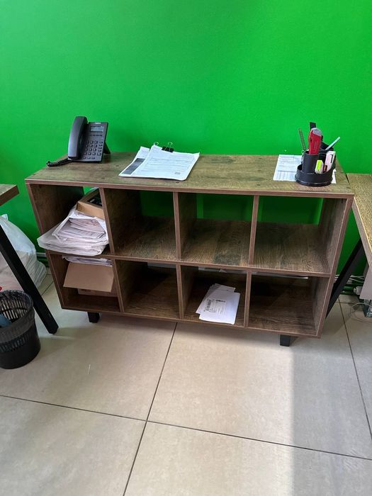 РОЗПРОДАЖ МЕБЛІВ,столи, оргтехніка,крісла,стільці,стелажі,полиці,тумби