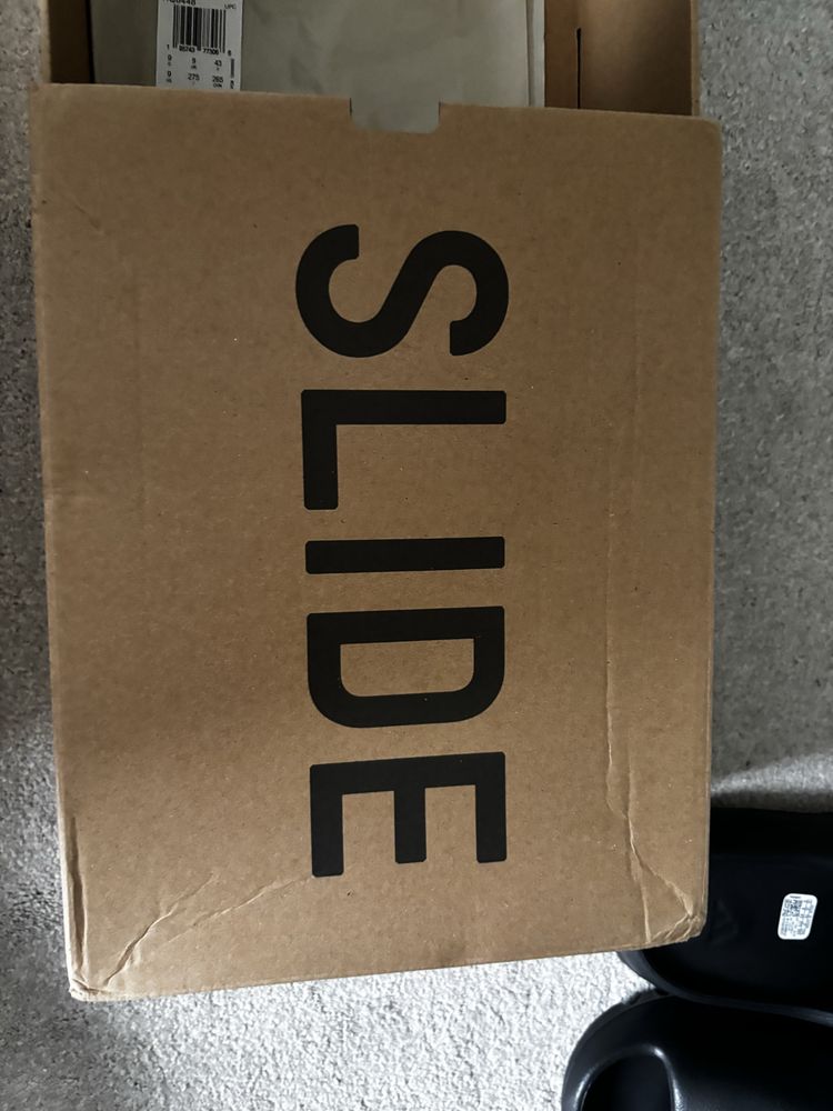 Yezzy slide onyx 43