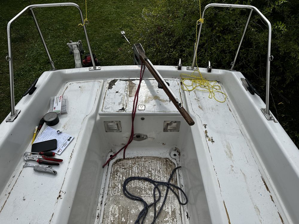 Jacht żaglowy Wegu Happy Sailing Star HS żaglówka kabinowy przyczepka