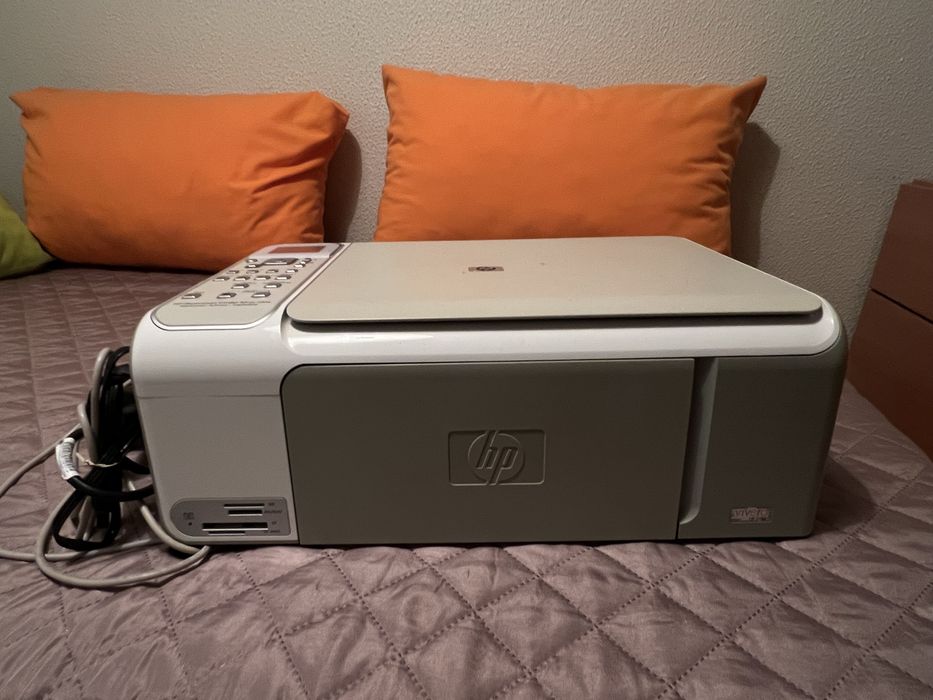 Impressora HP — com cabo USB