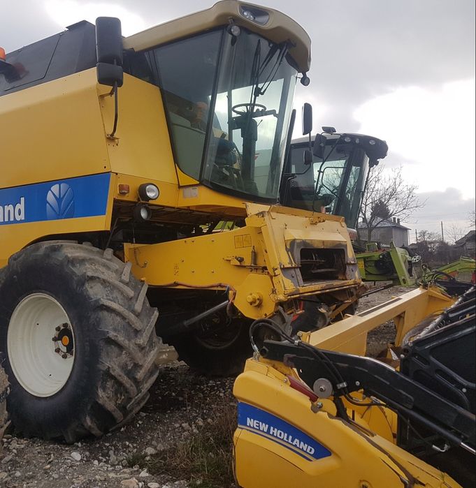 New Holland TC 5070