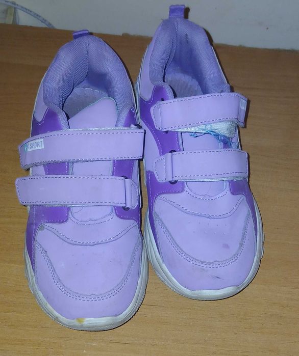 Кросівки весна осінь кеди