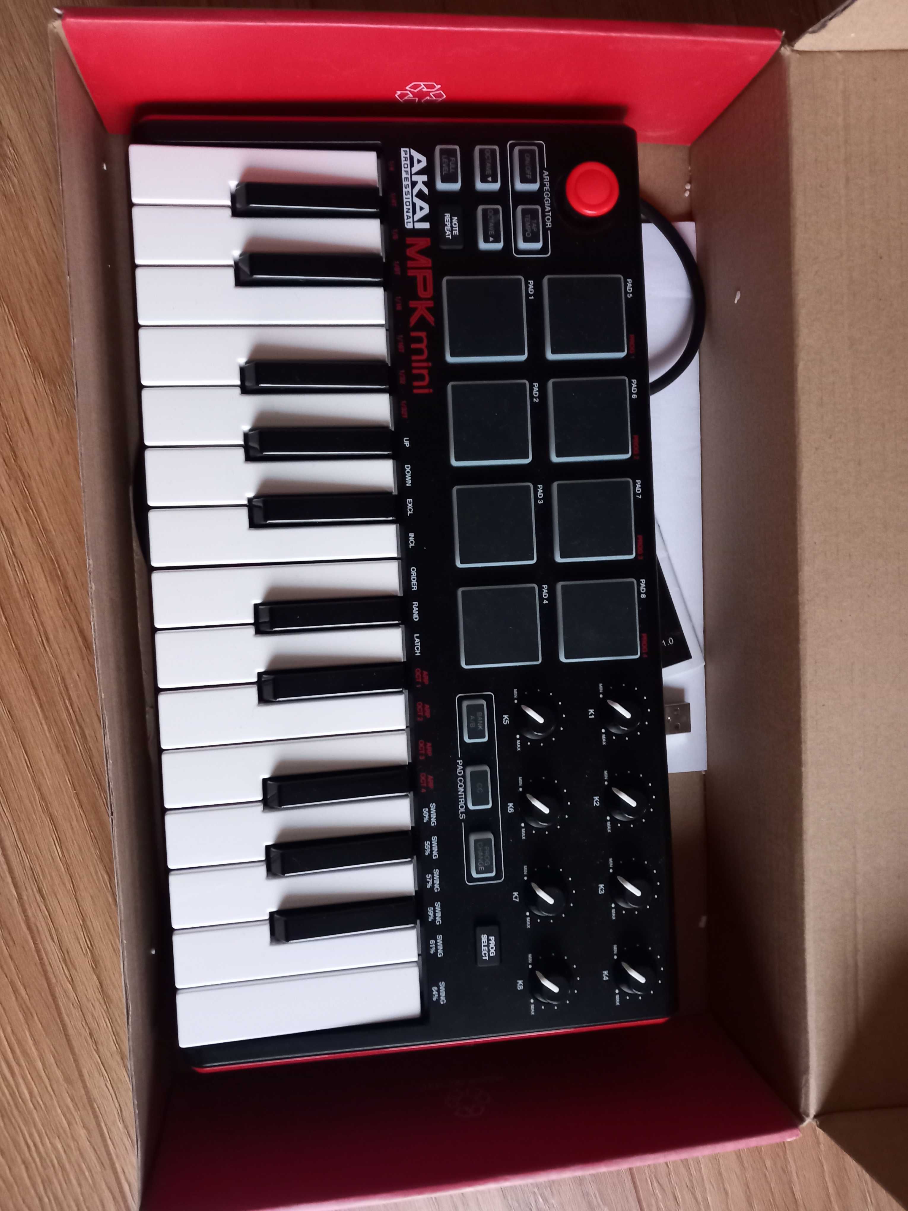 Akai MPK mini - klawiatura sterująca