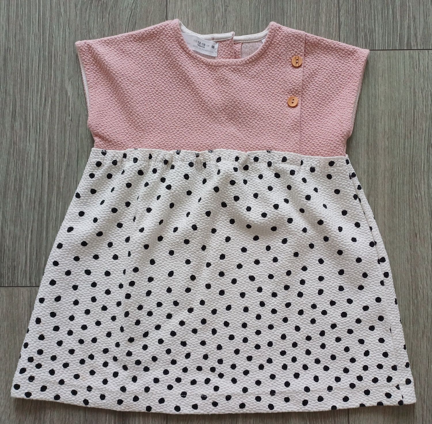 Vestido Zara e Primark - 12/18 meses