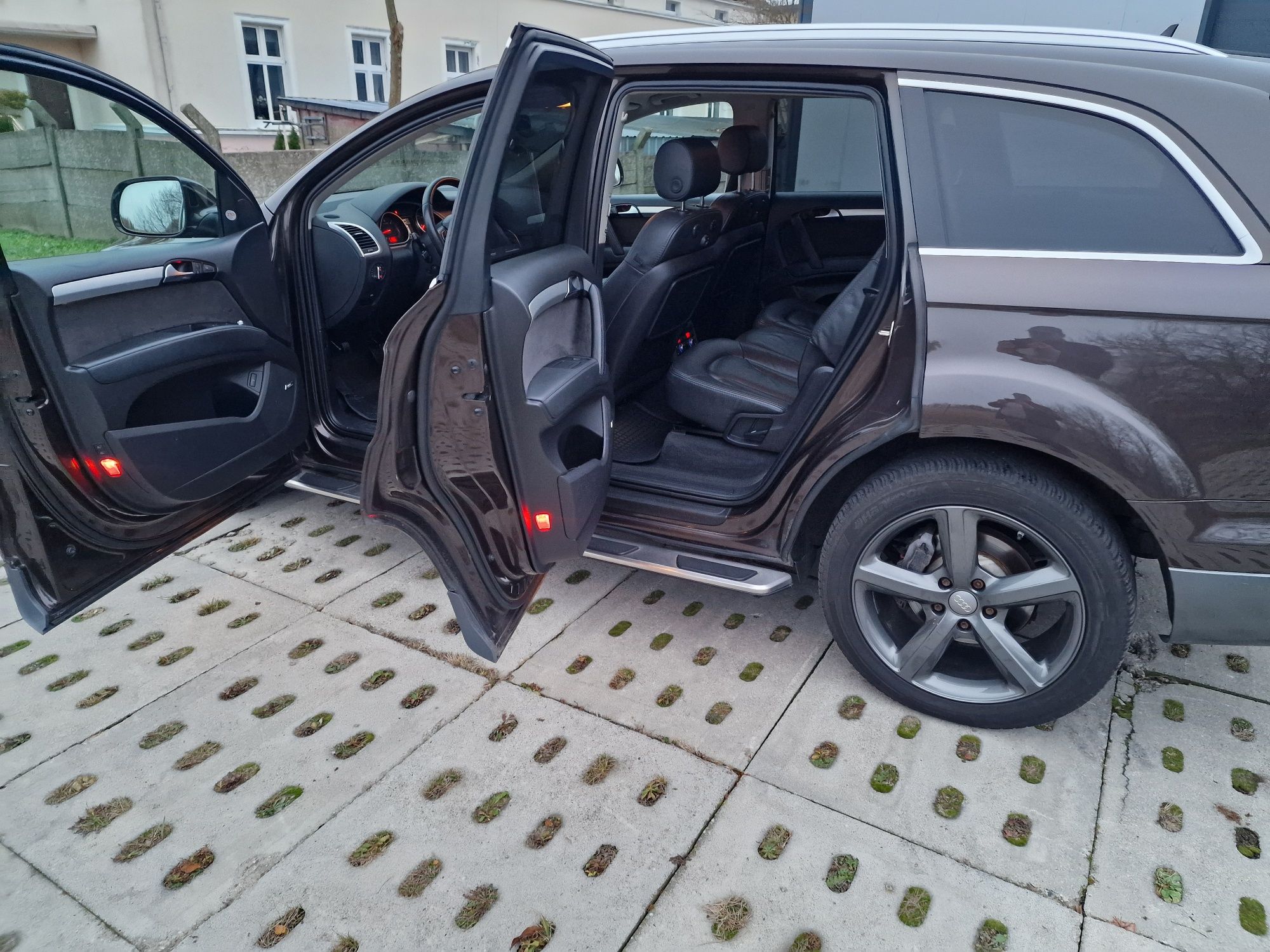 Sprzedam Audi Q7 3.0TDI