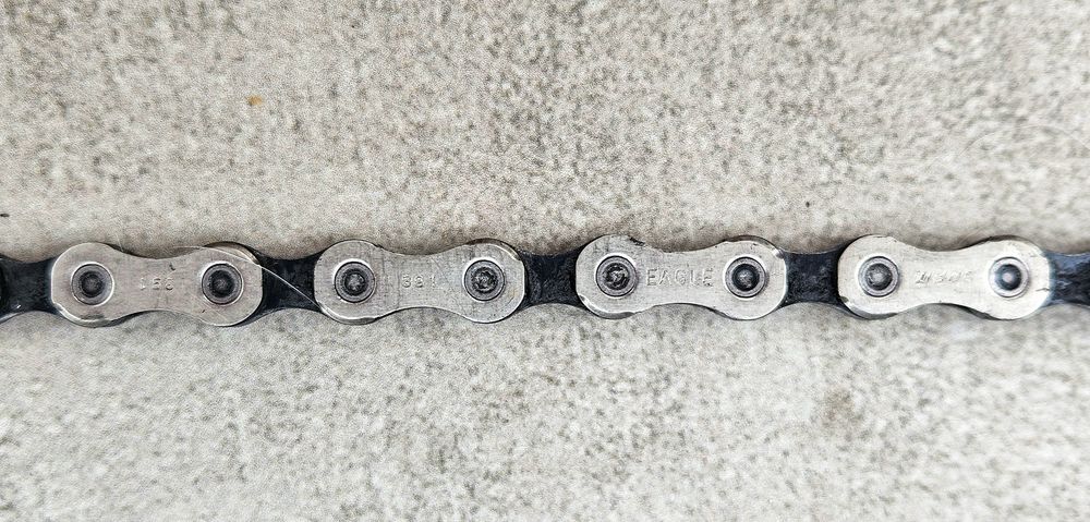 Komponenty Trek Fuel EX 9.8 OCLV