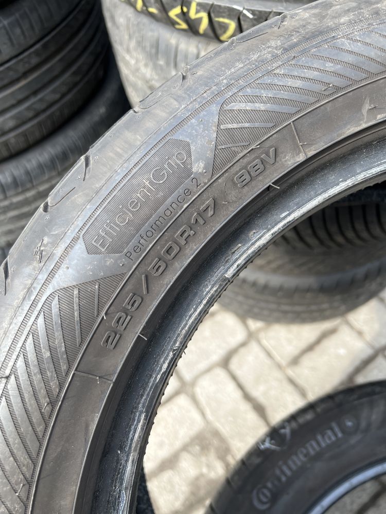 Шина б.у 225 50 R17 Goodyear Efficient Grip Perfomance 2 98V 1 шт