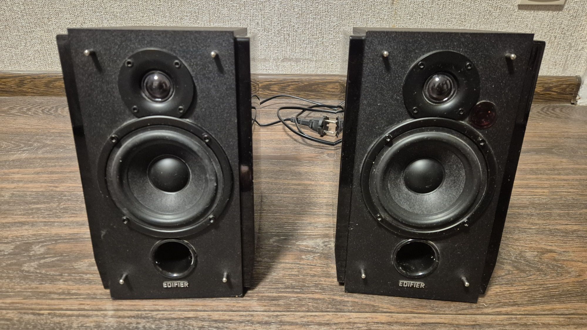 Акустика EDIFIER 1850 DB