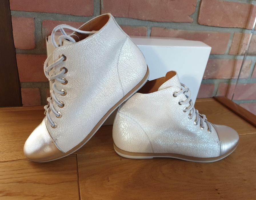 Nowe półbuty botki Gino Rossi r.38