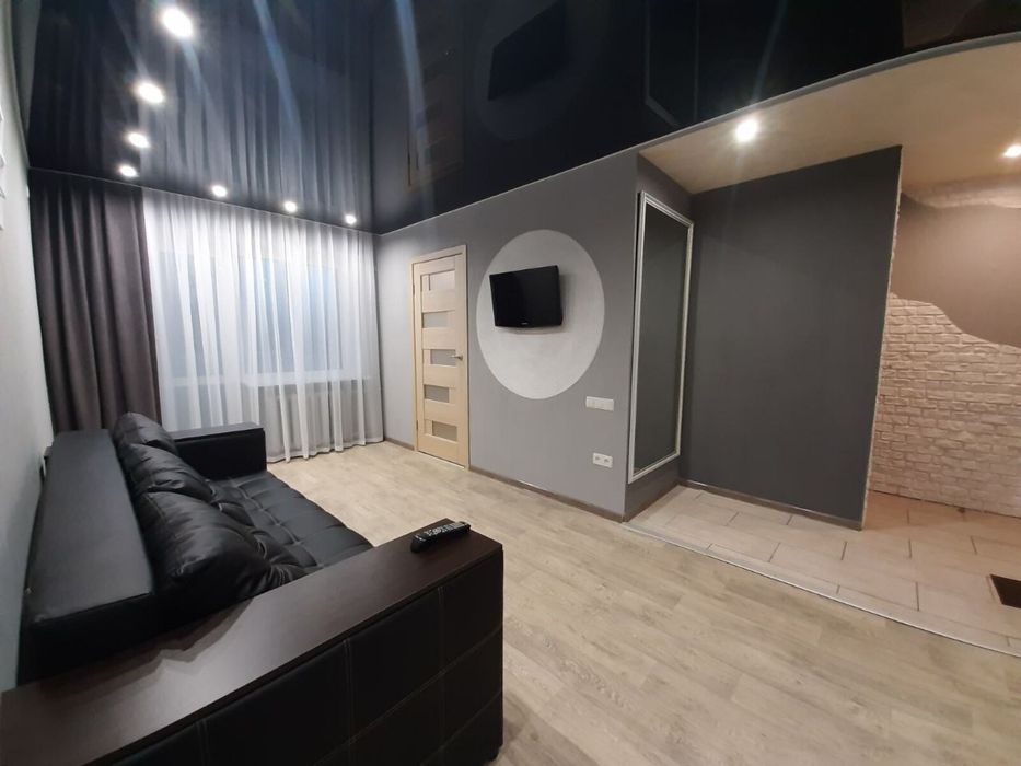 Сдается 1к квартира в центре.