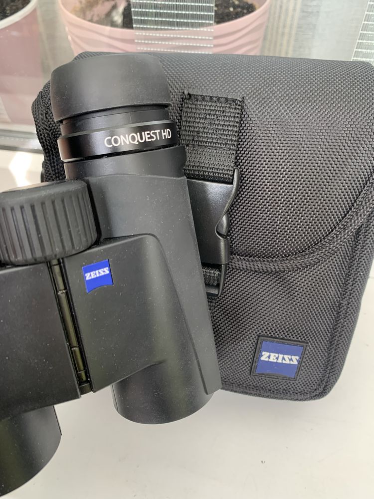 Бинокль Zeiss Conquest HD 10x32