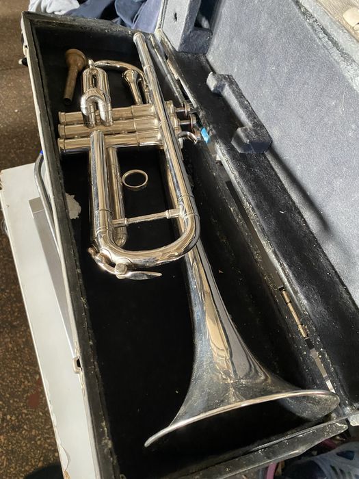 Саксофон и труба