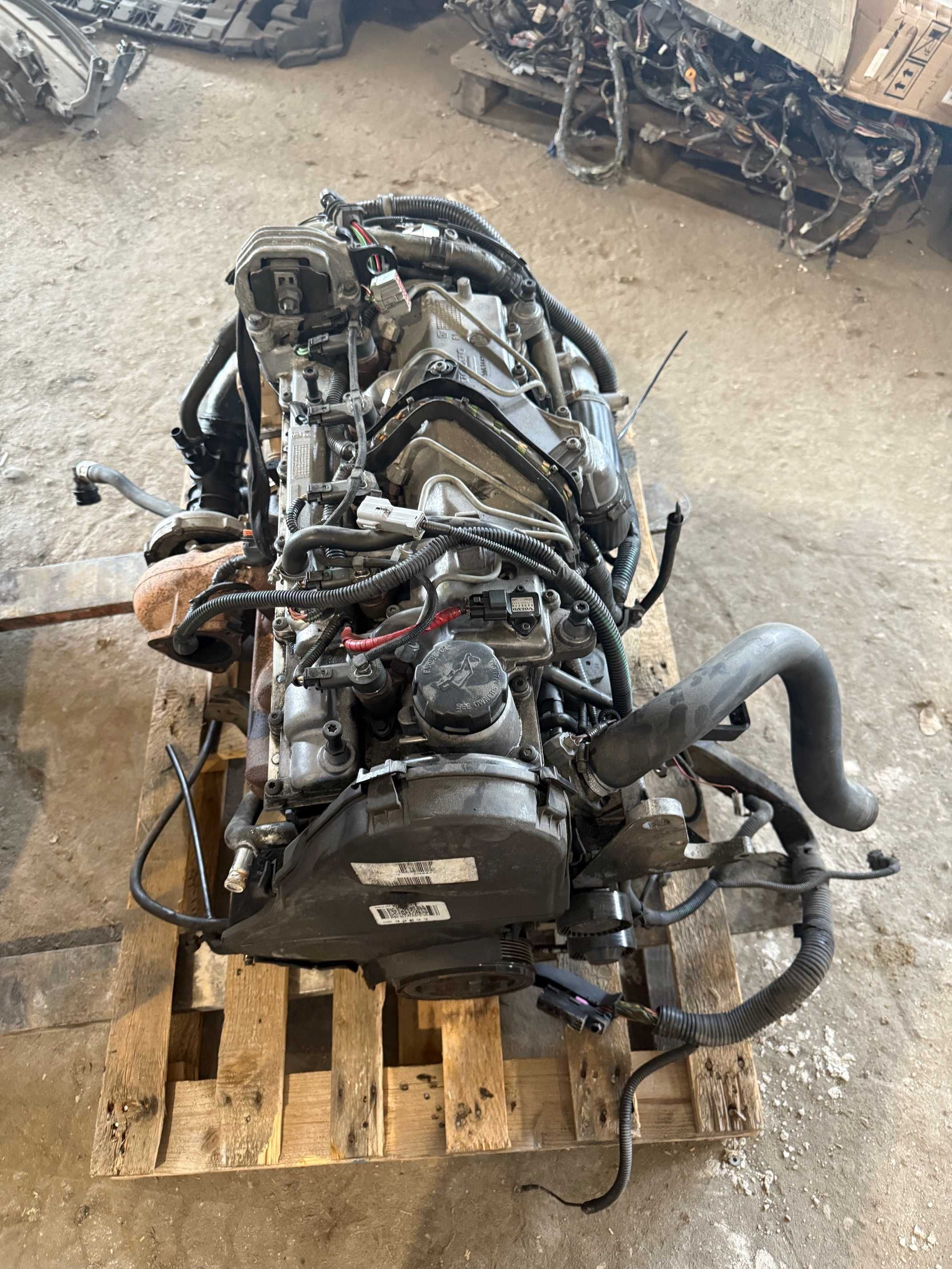 Volvo V70 Silnik kompletny 2.4 D5 163KM D5244T