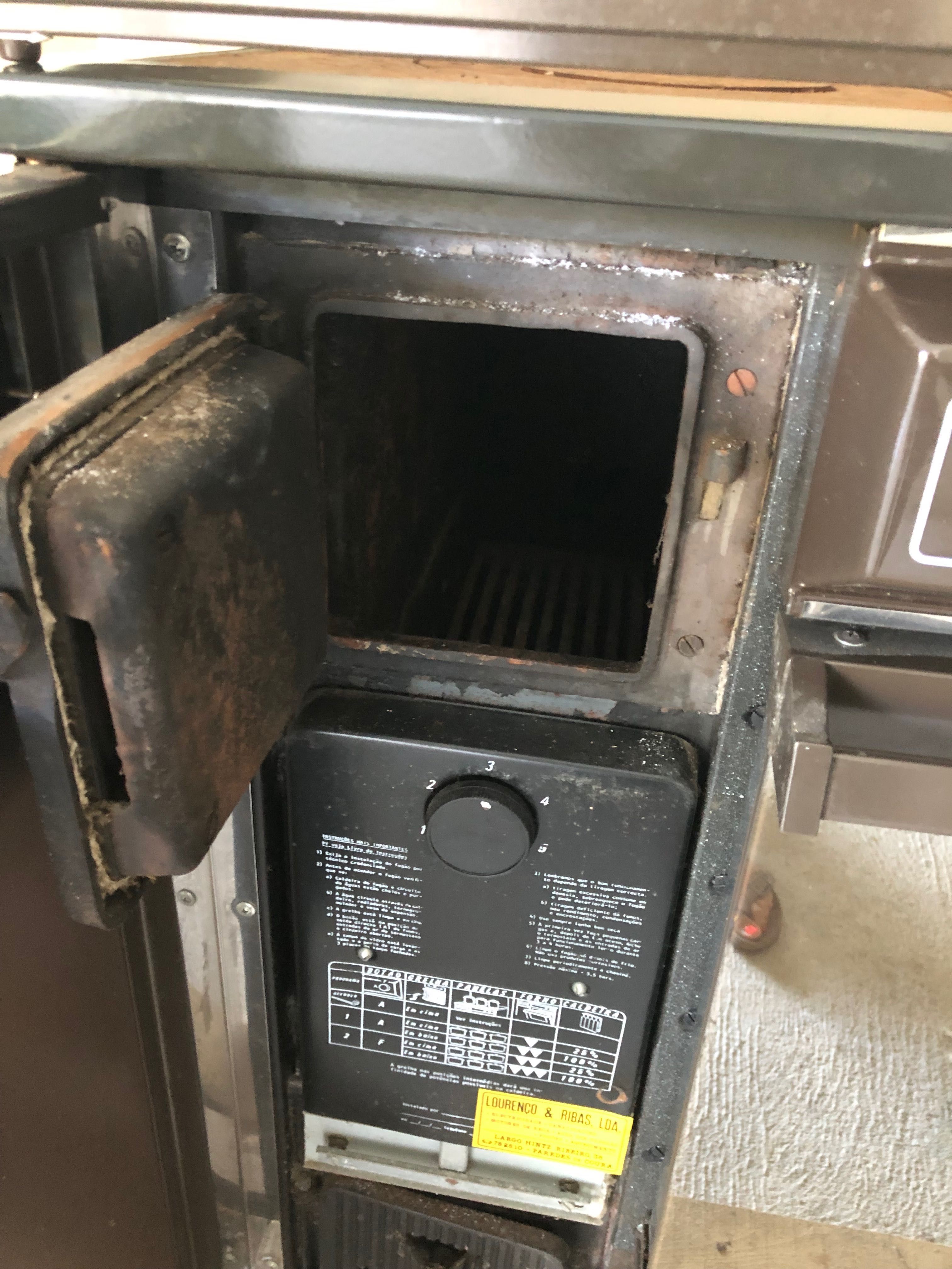 Vendo forno a lenha