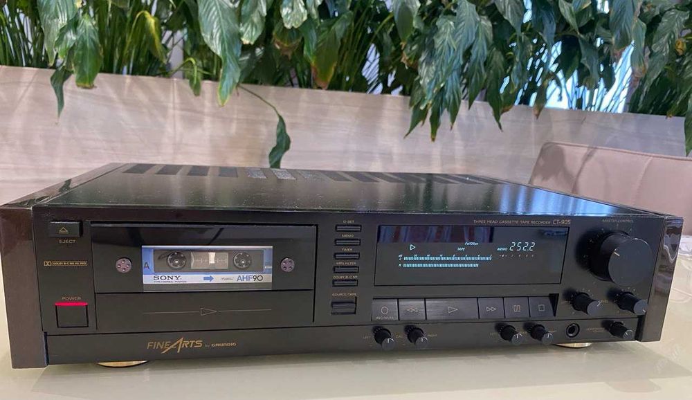 Касетна дека Grundig CT-905 Fine Arts.