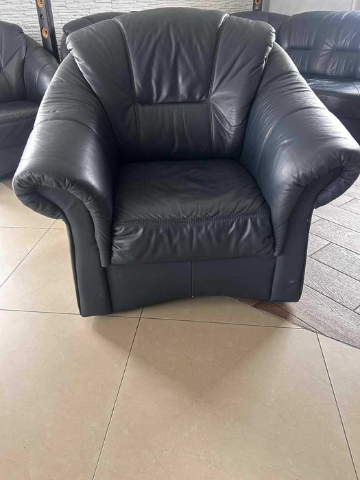 Kanapa skórzana z funkcją spania + 2 fotele