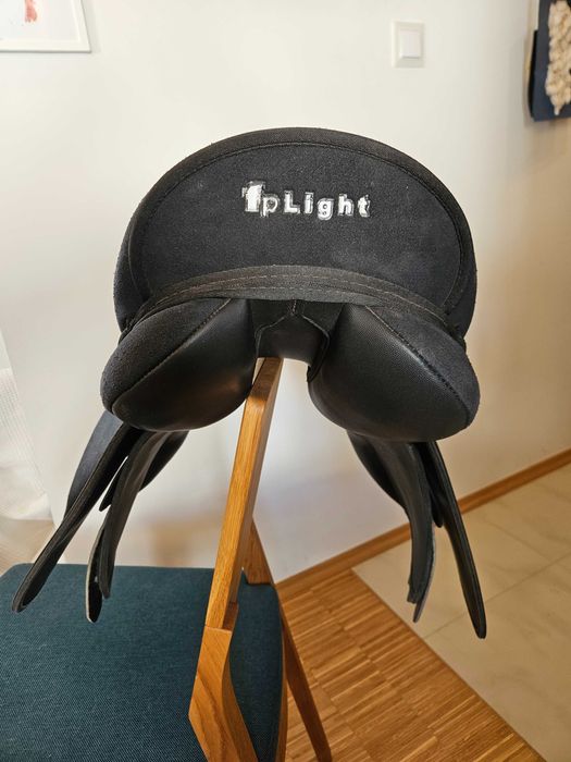 Siodło wszechstronne ujeżdżeniowe FP Light 17.5"
